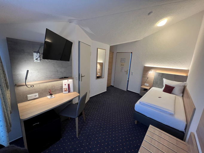 Bedroom, Parkhotel Obertshausen, Offenbach