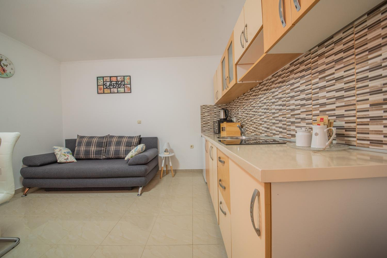 Others 2, Villa Karmen - Poolhouse, Vir