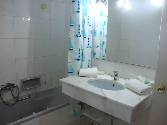 Bathroom 2, Villa Olympia, Central Greece