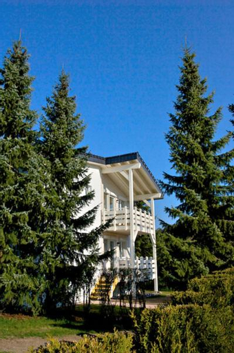 Exterior 9