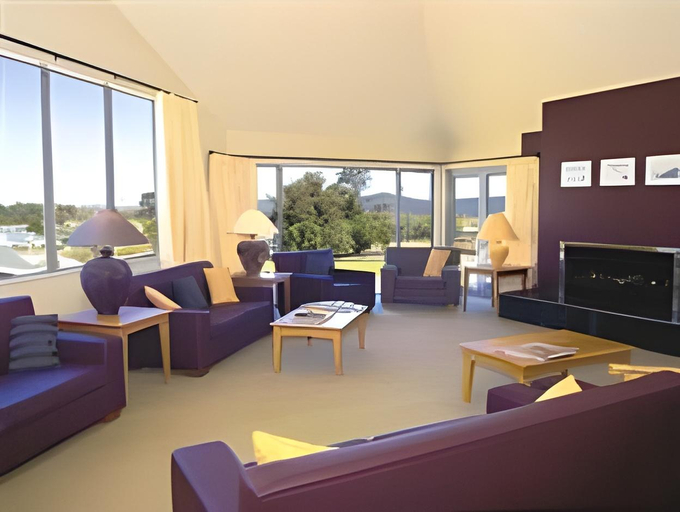 Public Area 3, Te Weheka Retreat, Westland