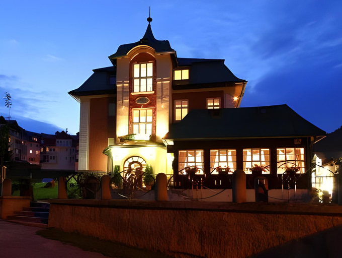 Others 4, HOTEL HOREC, Trutnov