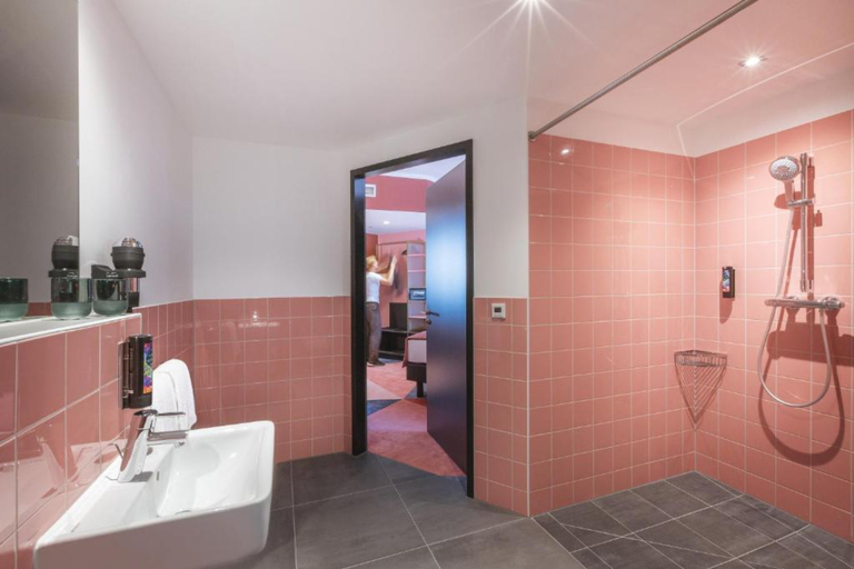 Bathroom 5, Holiday Inn - the niu, Loco Munich North, München