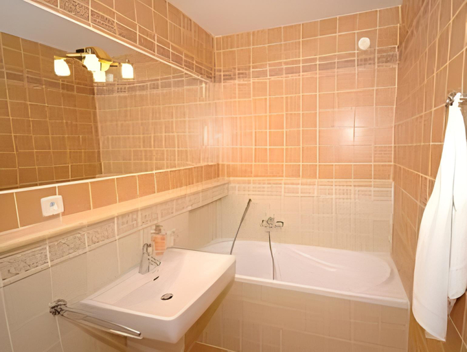 Bathroom 4, Hotel Tivoli, Poprad