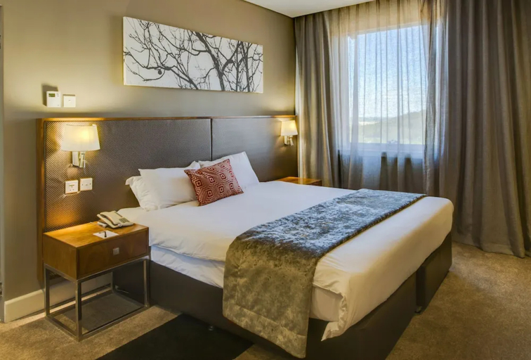 Bedroom 3, Rainbow Towers Hotel and Conference Center, Harare