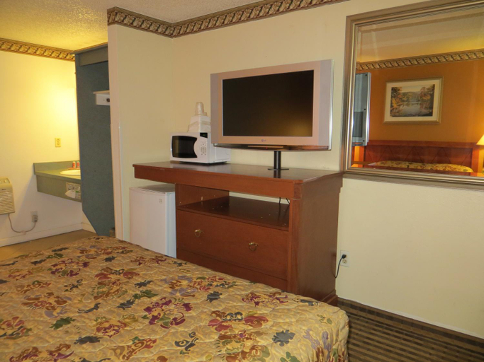 Facilities 5, Portland Inn, Multnomah