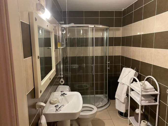 Others 5, Tides Apartments Liscannor