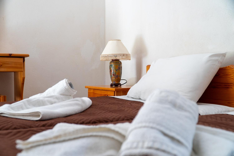 Bedroom 2, Pagona Hotel, Central Greece