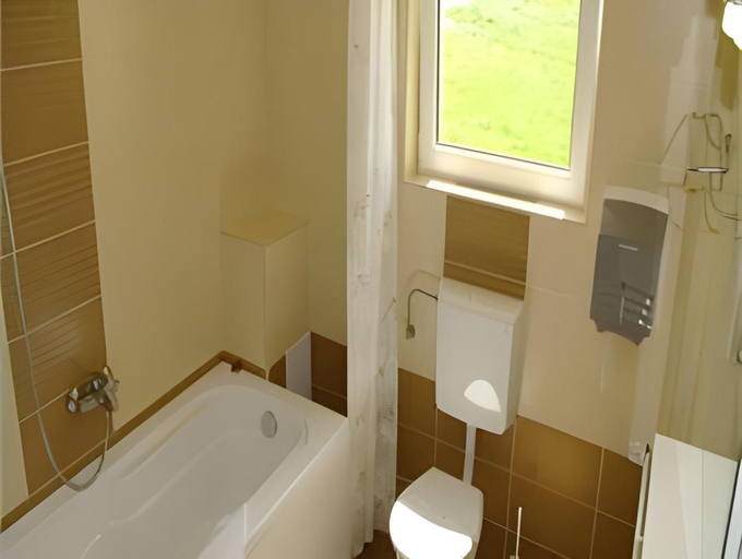 Bathroom 3, Pensiunea Carmen - Bikers Friendly Nest, Sibiu