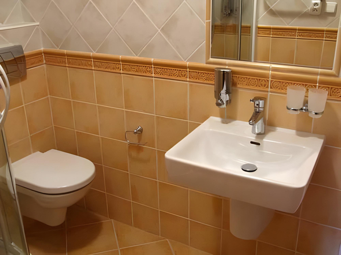 Bathroom 3, Penzion Hradbova Old Town Residence & SPA, Košice I