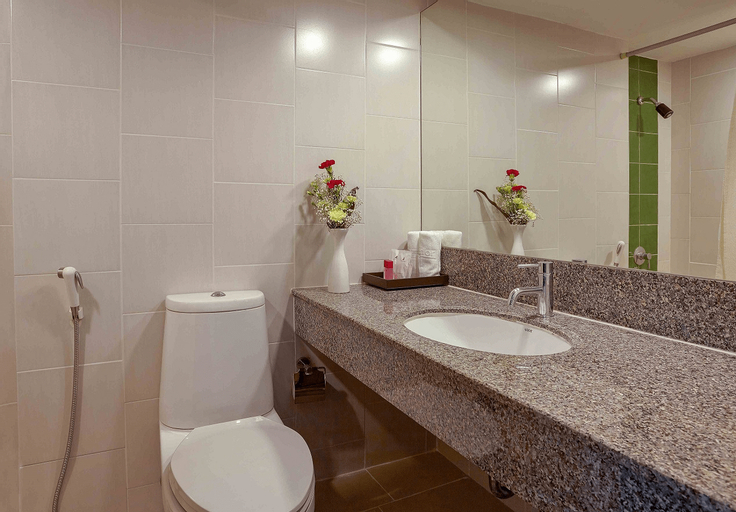 Bathroom 25