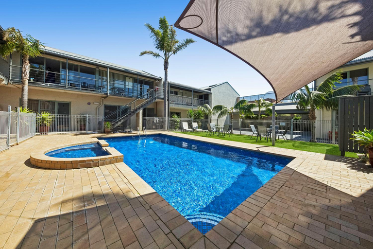 Swimming Pool 9