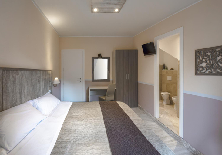 Bedroom 14