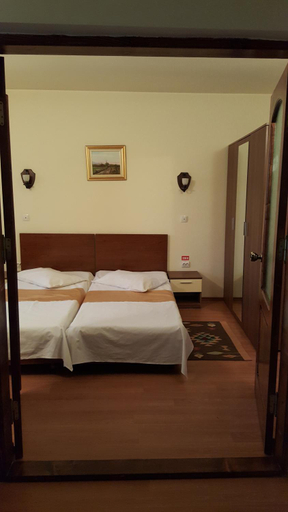 Others 3, Pensiunea Valea Ursului, Bascov