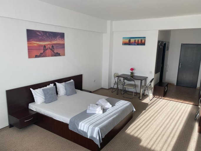 4, Cristiana Studio Eforie Nord, Tuzla
