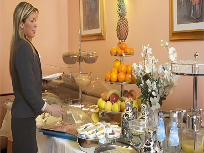 Food & Drinks, Hotel Valganna, Milano
