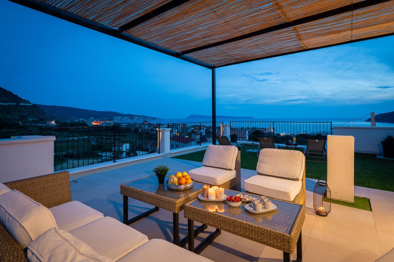 4, Luxury Villa Envivo Komiza with heated pool and professional gym, Komiža
