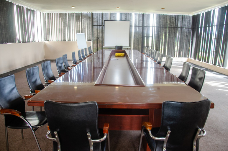 Business Facilities, Montclair Hotel, Nyanga