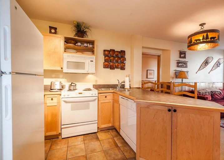 Dining Room 15