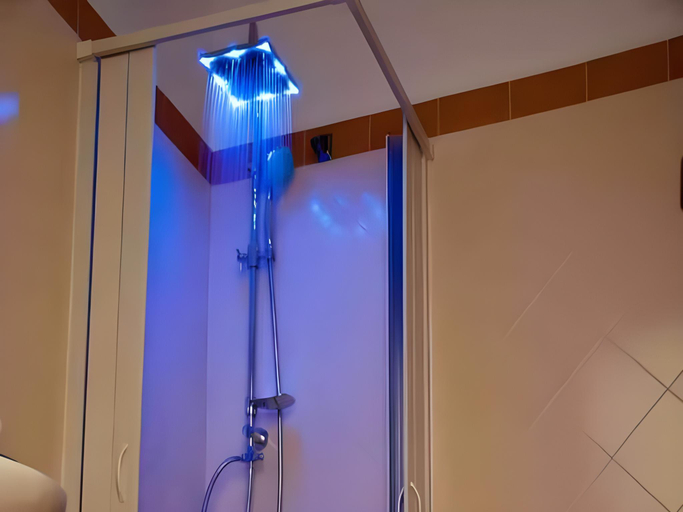 Bathroom 4, Brazzera Hotel, South Aegean