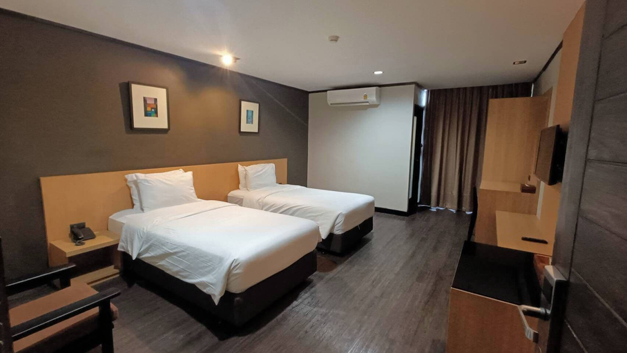Bedroom 27