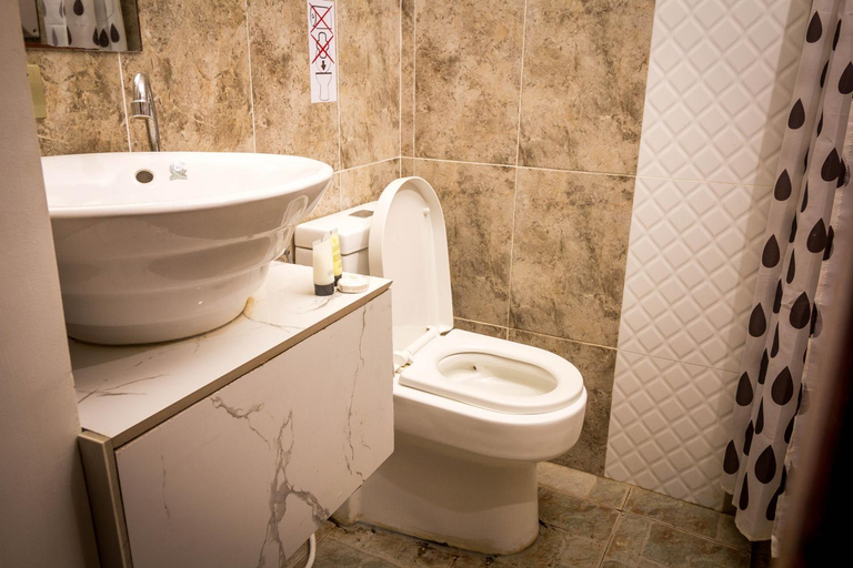 Bathroom 4, El Nido Royal Palm Inn Inc., El Nido