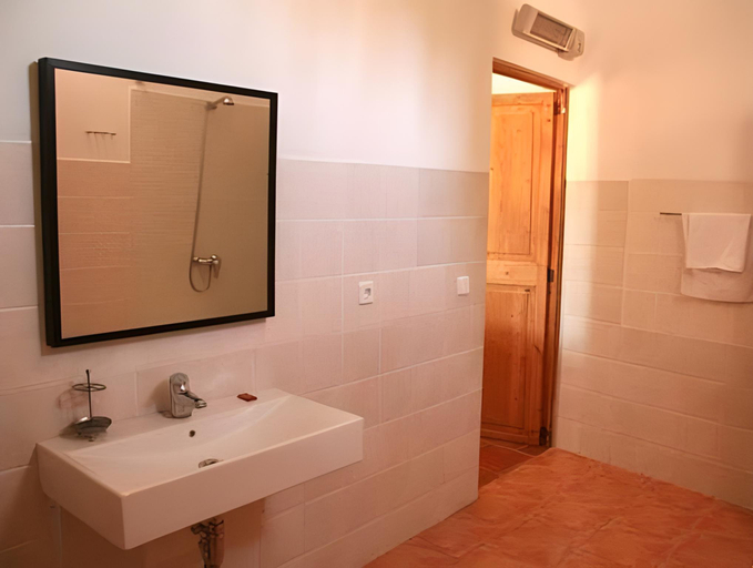 Bathroom 4, loftOtel canet, Baleares