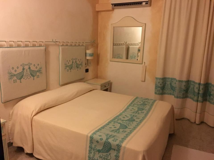 Bedroom 2, Hotel Monreale, Medio Campidano