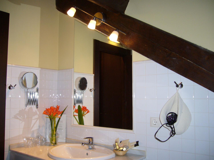 Bathroom 3, Hotel Rural Casa Roja, Asturias