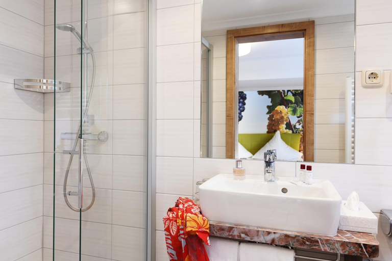 Bathroom 4