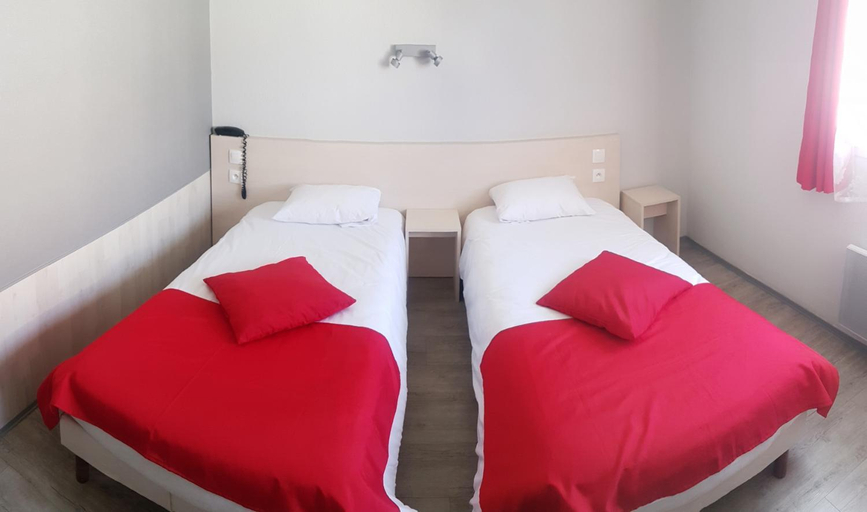 Bedroom 2, Hotel La Berangere, Ain