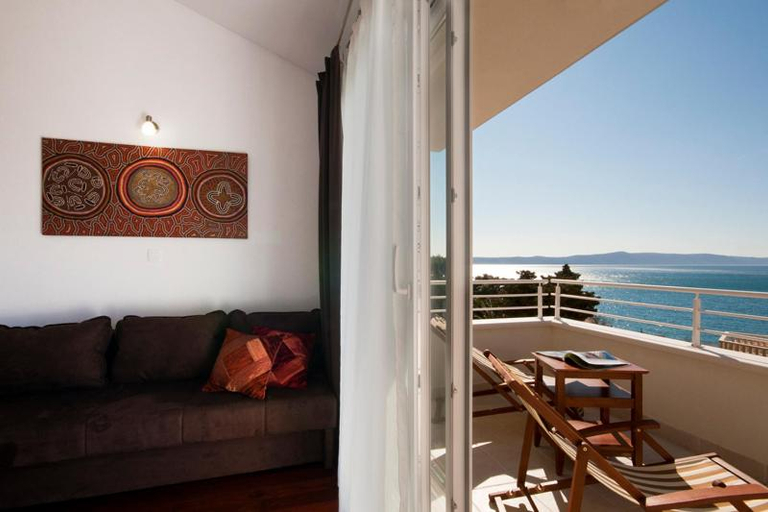 Others 5, Apartments Lianto, Podgora