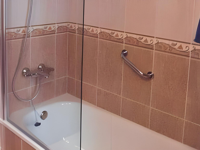 Bathroom 5, Macdonald Villacana Resort, Málaga