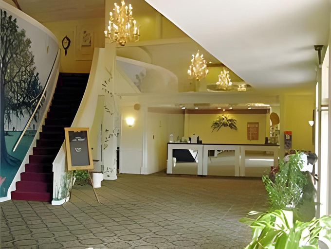 Public Area 2, Plantation Inn, Terrebonne