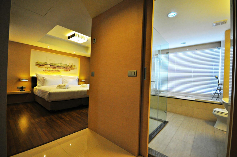 Bathroom 8