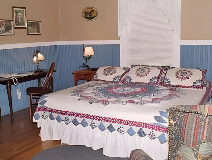 Bedroom 3, Highland Lake Inn & Resort - Flat Rock, Henderson