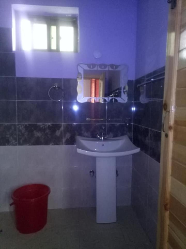 Bathroom 3, Masakali Family Guest House, Northern Areas