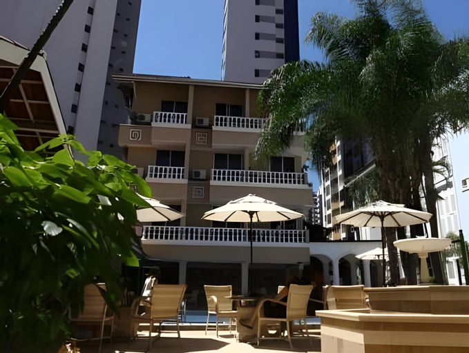 Exterior & Views 19