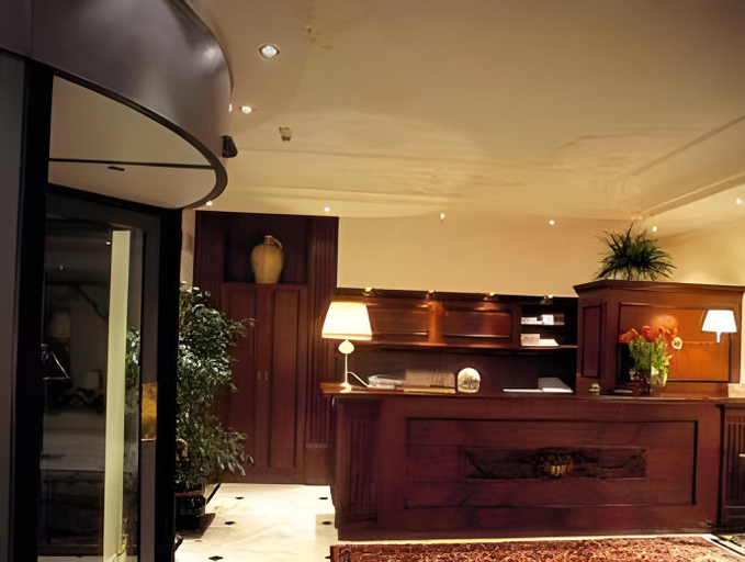 Public Area 4, Hotel Jolanda, Genova