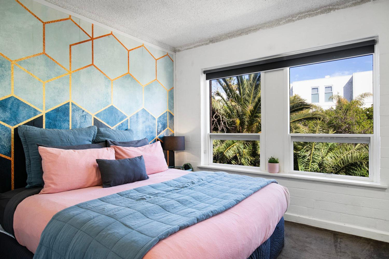 Bedroom 1, Ray's Place by the Riverside, Adelaide