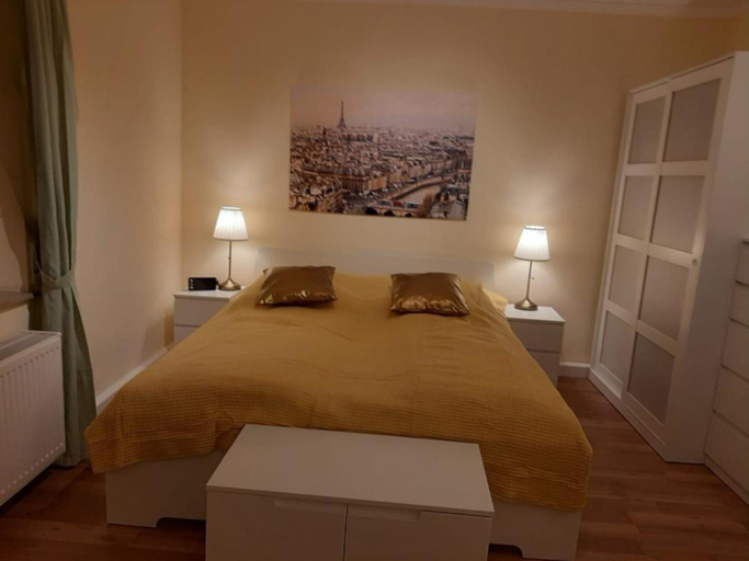 Schone Ferienwohnung mit Balkon und Garten, St. Wendel