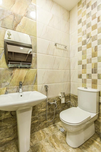 Bathroom 4, Salam Old Baku Hostel, Baku
