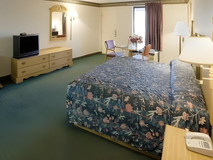 Bedroom 3, Legacy Inn - Gallatin, Sumner