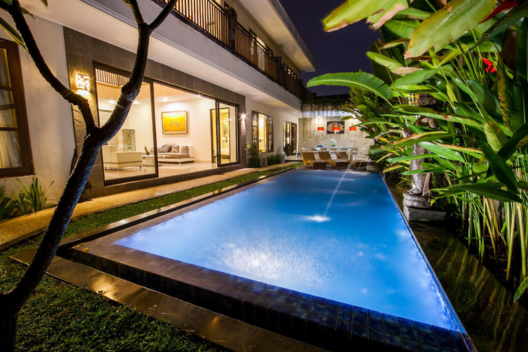 Swimming Pool 11