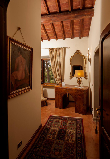 Others 4, Villa Irene, Perugia