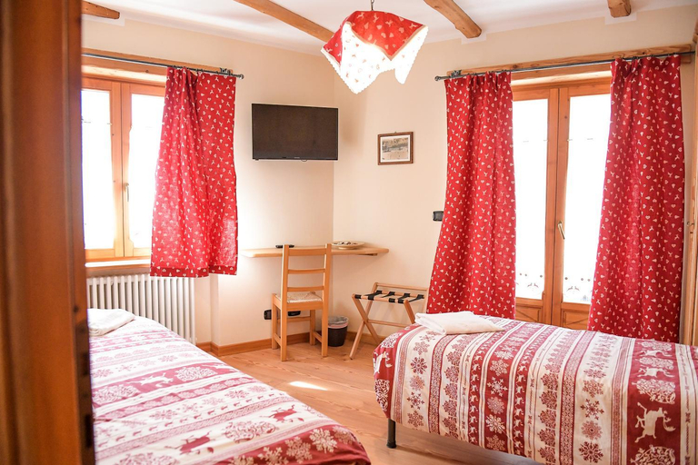 Bedroom 9