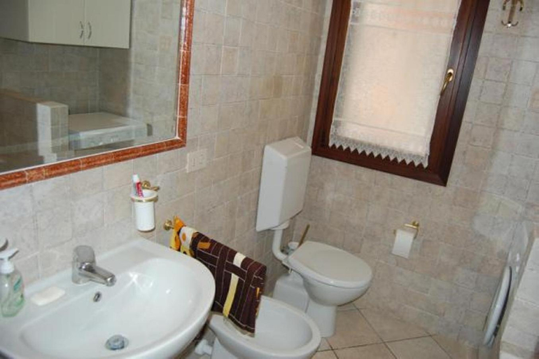 Bedroom 4, Casa Lella, Imperia