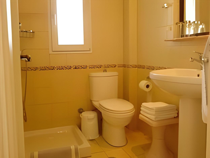 Bathroom 4, Molfetta Beach Hotel, Ionian Islands