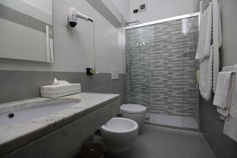 Bathroom 4