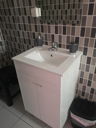 Bathroom 8